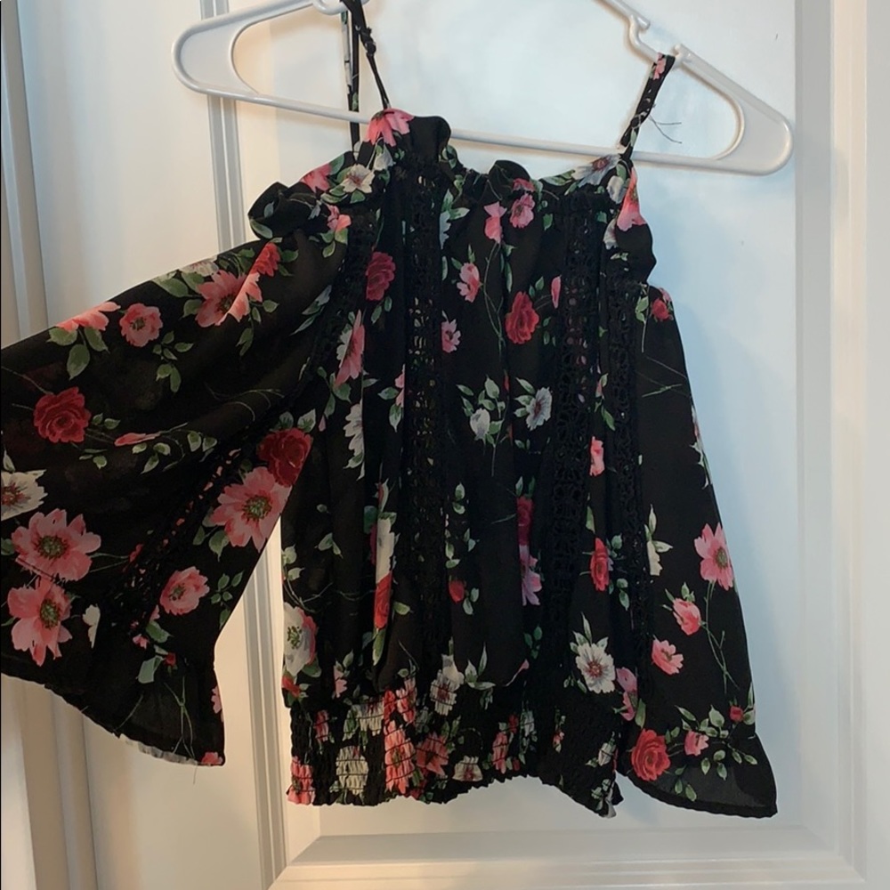 Belle sleeve floral top